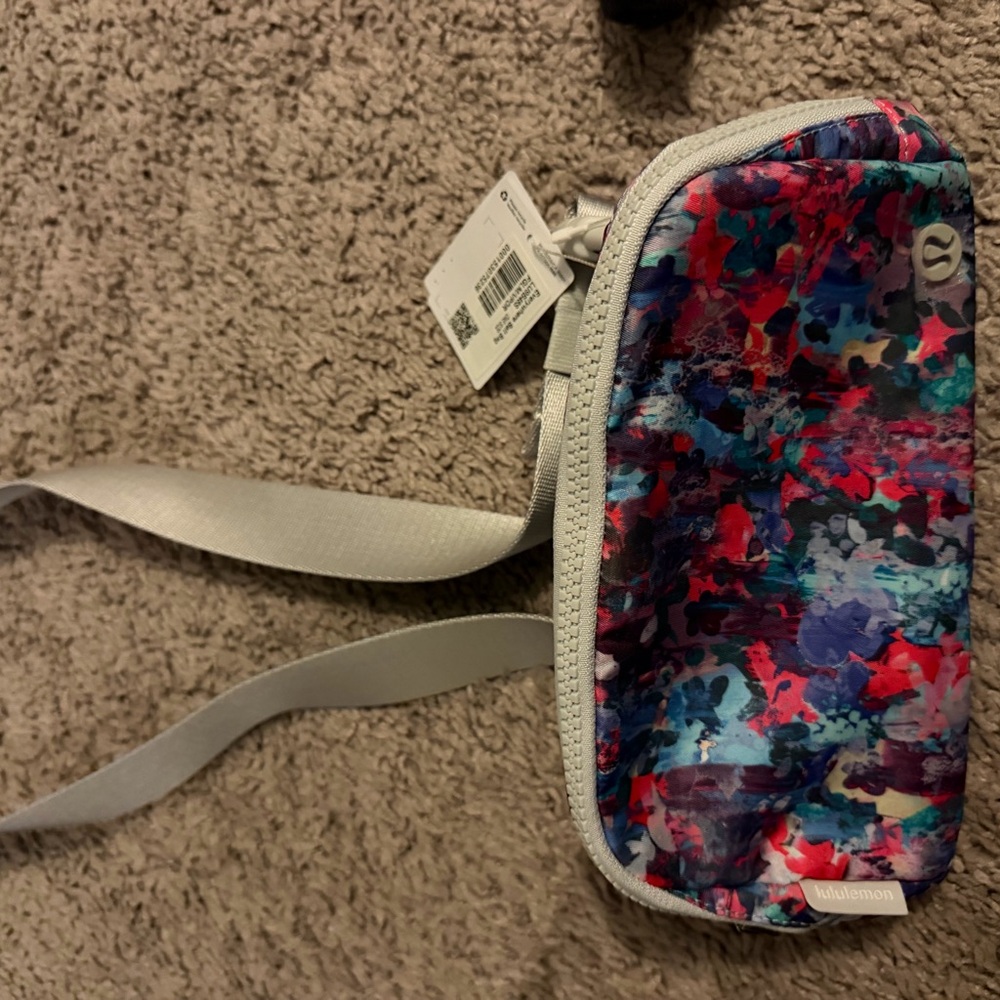 lululemon athletica Kids Abstract Print Crossbody Pouch - Blue/Pink/Teal